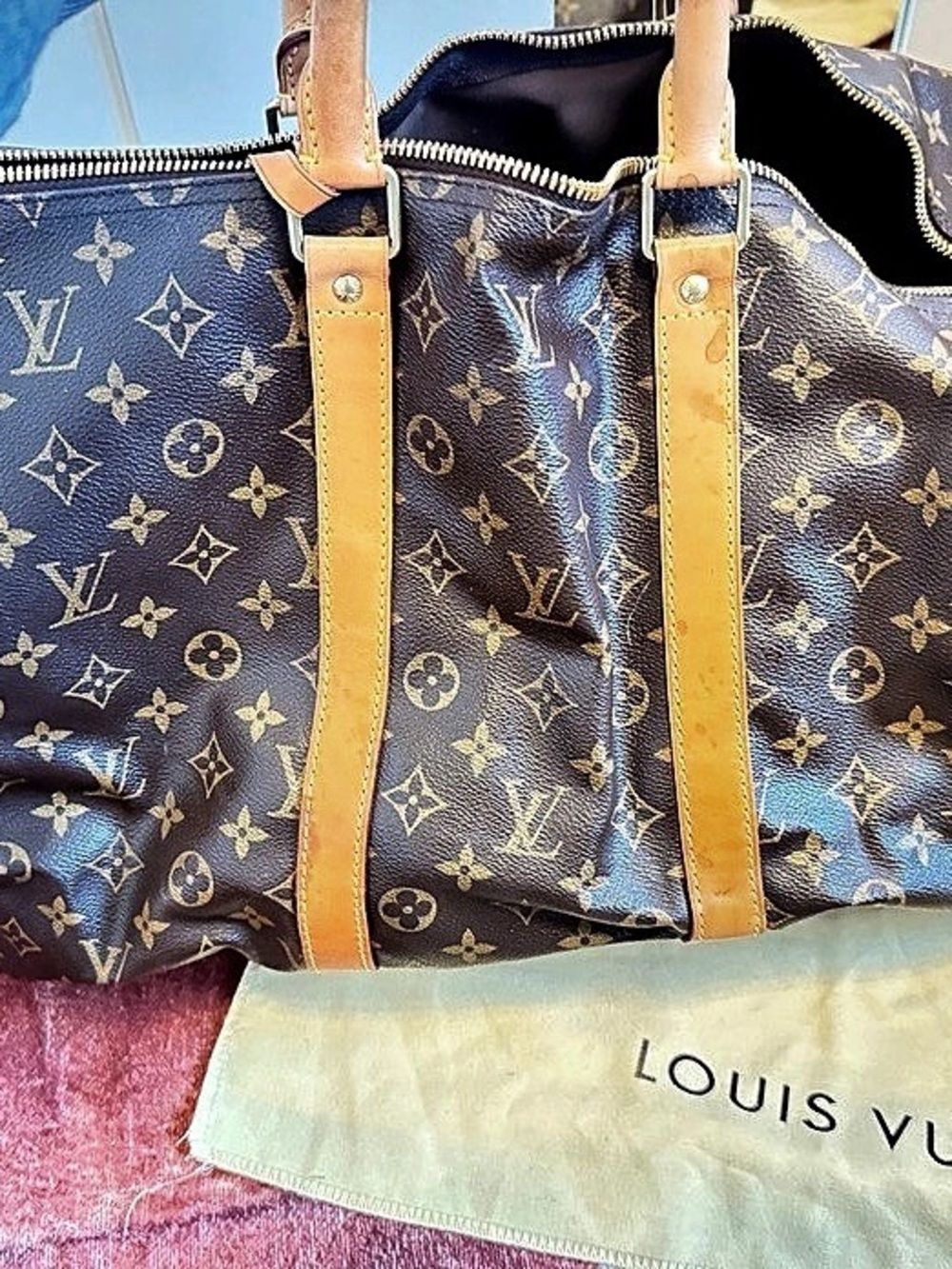 Louis Vuitton Keepall Bandoulière 55 Monogram Travel Bag in Brown